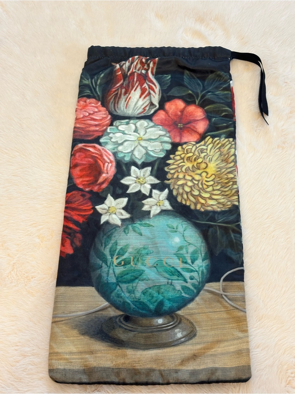 Gucci Black Floral Drawstring Pouch with Teal Globe Motif - Picture 7 of 7